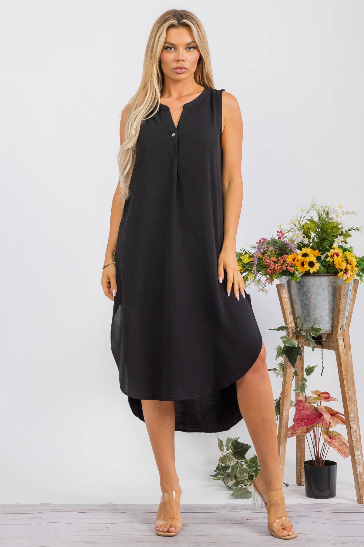 HH766R-S - Sleeveless Midi Dress: Black